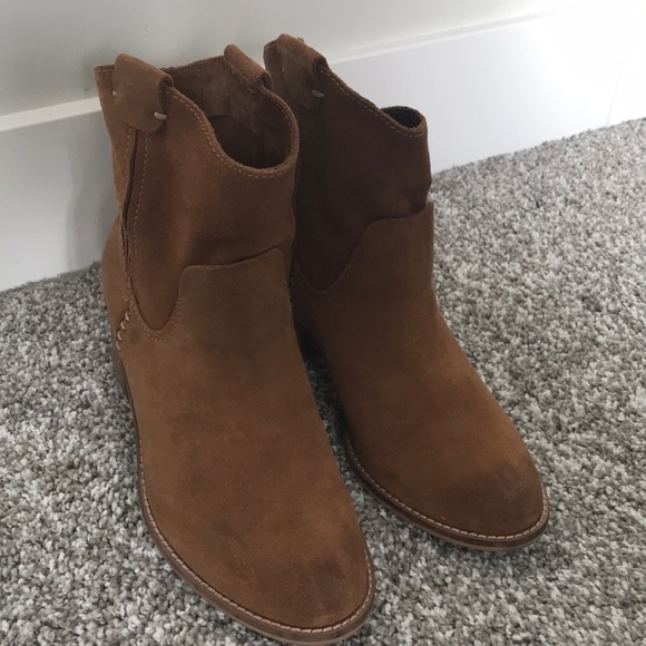 Dolce Vita Grayden Boot, Size 8 - Picture 6 of 7